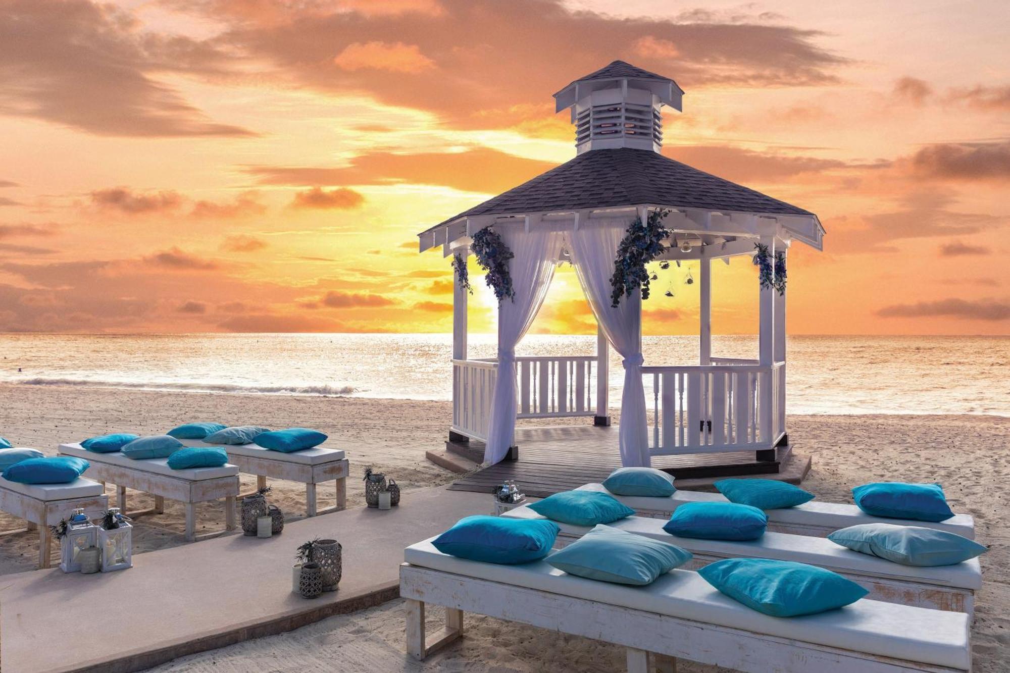 The Westin Grand Cayman Seven Mile Beach Resort & Spa West Bay Екстериор снимка