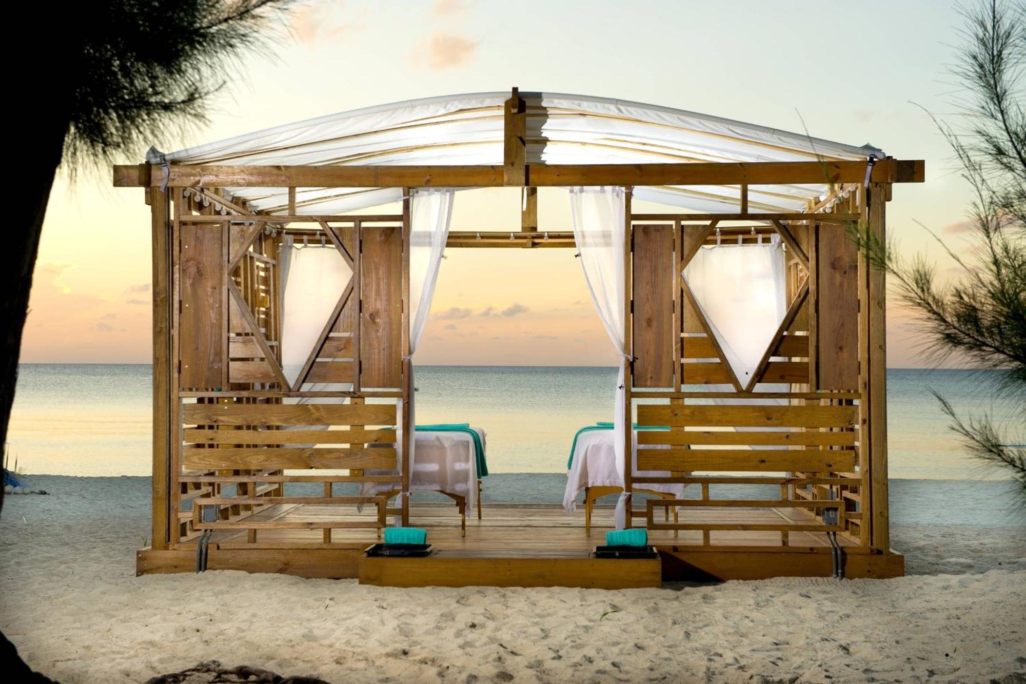 The Westin Grand Cayman Seven Mile Beach Resort & Spa West Bay Екстериор снимка