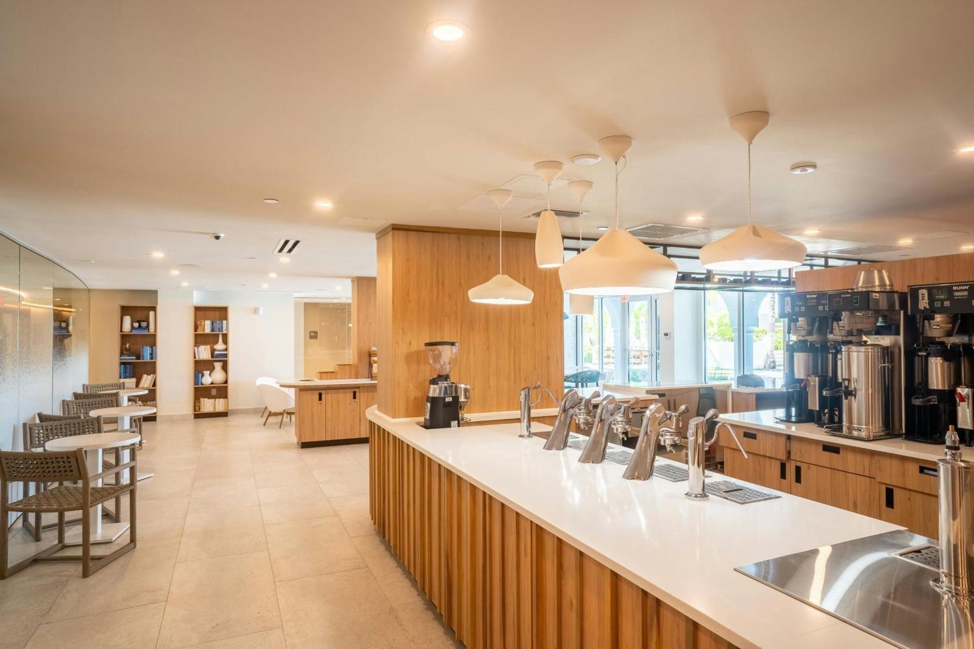 The Westin Grand Cayman Seven Mile Beach Resort & Spa West Bay Екстериор снимка